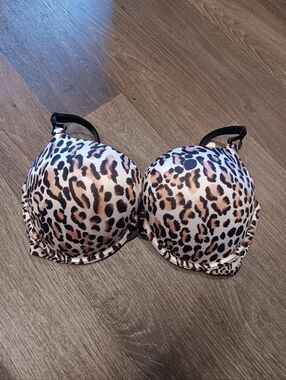 Victoria's Secret 36DD  Bombshell Bra Miraculous Plunge Beige Leopard New